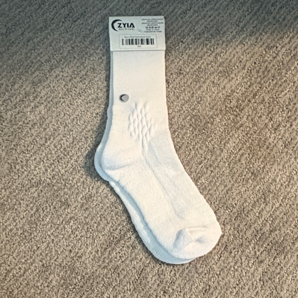 ZYIA Active Kids White Crew Socks - Cushioned Comfort